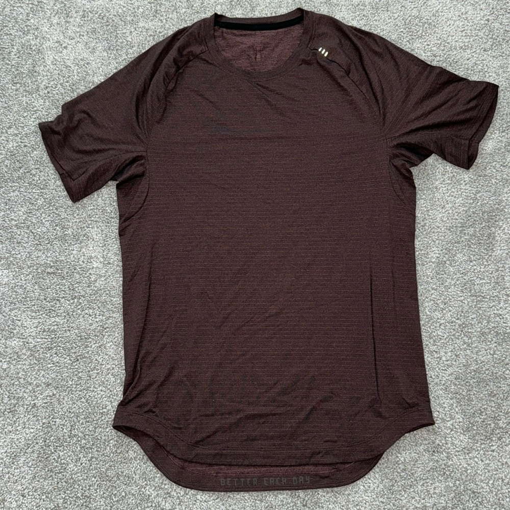 Lululemon License to Train Short Sleeve Shirt